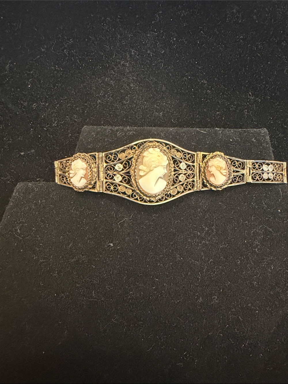 VINTAGE GOLD PLATED 800 SILVER FILIGREE TRIPLE CAMEO BRACELET